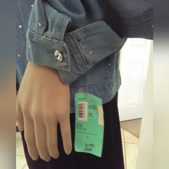 BNWT LADIES JEANS JACKET W/ DIAMOND RHINESTONES BY MILI DESIGNS SZ. SM NORDSTROM - Picture 4 of 7